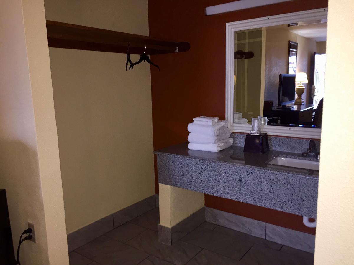 Executive Inn Texarkana Exterior photo